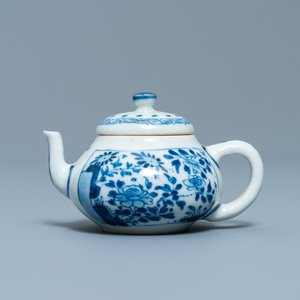 A Chinese blue and white miniature teapot and cover, Yu mark, Kangxi — photo 2