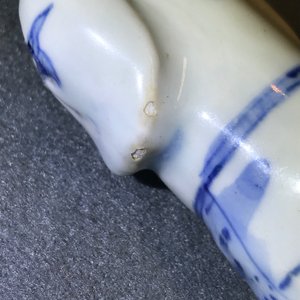 A Chinese blue and white model of a lady, Wanli — 照片 12