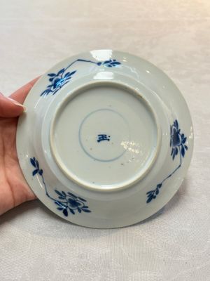 A Chinese blue and white 'Mongolian hunting' cup and saucer, jade mark, Kangxi — photo 11