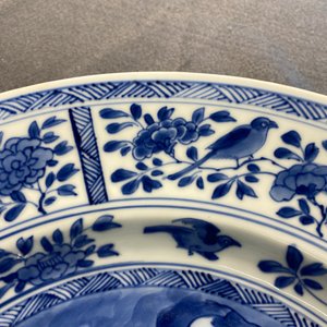 A Chinese blue and white 'Mongolian hunting' dish, Kangxi — 照片 7