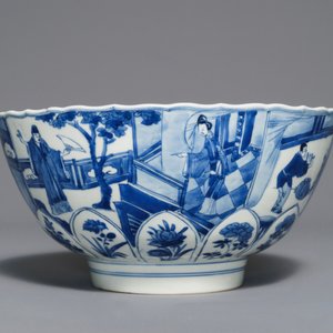A Chinese blue and white moulded bowl with figurative panels, Xuande mark, Kangxi — 照片 4