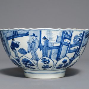 A Chinese blue and white moulded bowl with figurative panels, Xuande mark, Kangxi — 照片 5