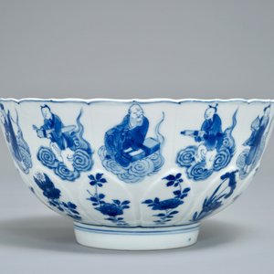 A Chinese blue and white moulded bowl with immortals, Chenghua mark, Kangxi — photo 3