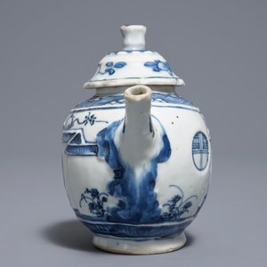 A Chinese blue and white moulded teapot and cover, Kangxi — photo 2