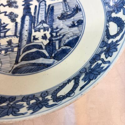 A Chinese blue and white 'Mountainous Landscape' dish — photo 5