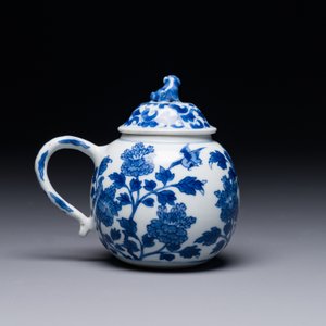 A Chinese blue and white mustard jar and cover with floral design, Kangxi — 照片 2
