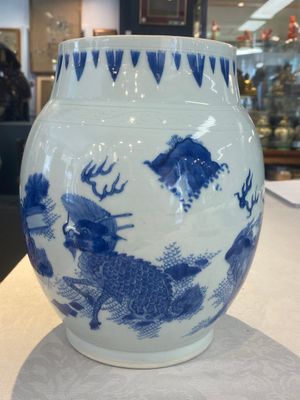 A Chinese blue and white 'mythical animals' vase, Transitional period — photo 34