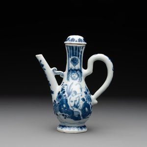 A Chinese blue and white 'nude figure' jug and cover, Kangxi, ca. 1680 — photo 1