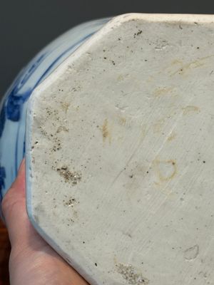 A Chinese blue and white octagonal 'Jia Guan Jin Jue 加官晉爵' vase, Transitional period — 照片 11