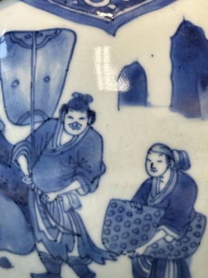 A Chinese blue and white octagonal 'Zhi Ri Gao Sheng 指日高昇' vase, Transitional period — photo 9