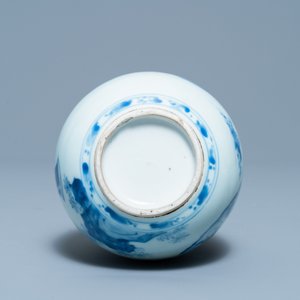 A Chinese blue and white pear-shaped bottle vase, Kangxi — photo 8