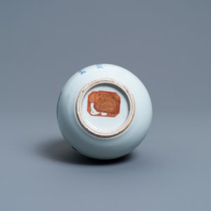 A Chinese blue and white pear-shaped 'Shuihu Zhuan' vase, Shunzhi/Kangxi — 照片 8