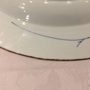 A Chinese blue and white pencil style charger with a deer and two herons, Yongzheng — photo 7