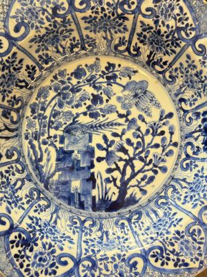 A Chinese blue and white 'pheasant' basin, Kangxi — 照片 2