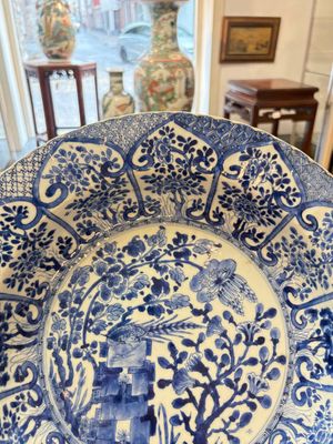 A Chinese blue and white 'pheasant' basin, Kangxi — 照片 3