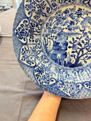 A Chinese blue and white 'pheasant' basin, Kangxi — 照片 6