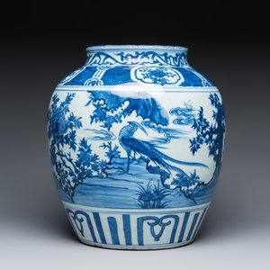 A Chinese blue and white 'Pheasant' jar — photo 2