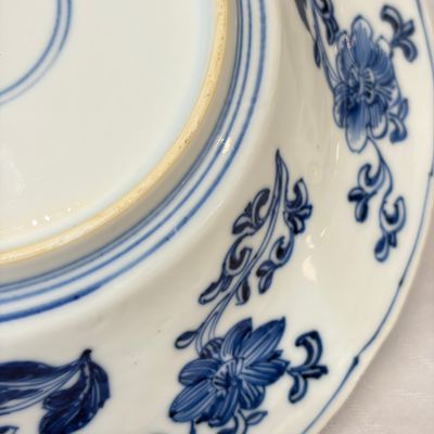 A Chinese blue and white 'Phoenix and Monkeys' lobed plate — photo 11
