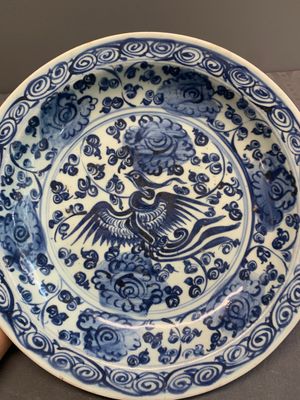 A Chinese blue and white 'phoenix and peonies' dish, Hongzhi/Zhengde — photo 2