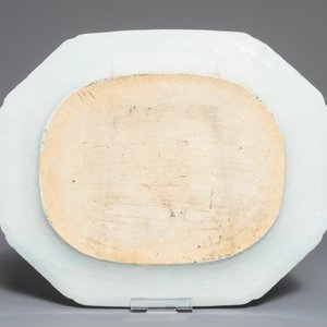 A Chinese blue and white 'phoenix' dish and an oval landscape dish, 19th C. and Qianlong — photo 5