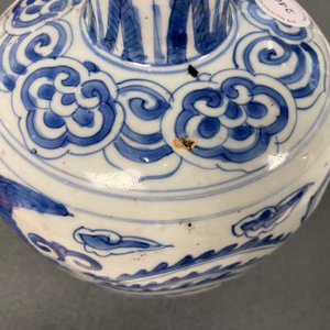 A Chinese blue and white 'phoenix' jar, Jiajing/Wanli — 照片 8