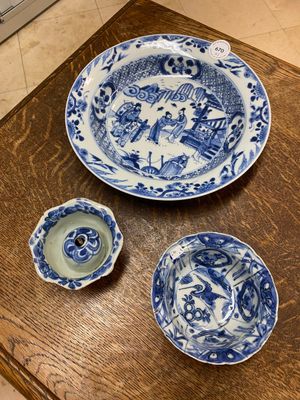 A Chinese blue and white plate, a klapmuts bowl and a trick cup, Wanli/Yongzheng — photo 1
