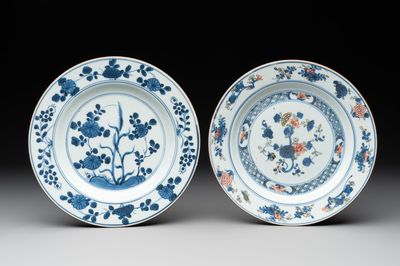 A Chinese blue and white plate and a famille verte plate with Johanneum marks, ex-collection of August the Strong, Yongzheng