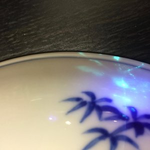 A Chinese blue and white plate with figures in a garden, Xuande mark, Yongzheng, 1723-1735 — 照片 7