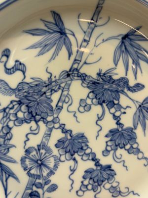 A Chinese blue and white plate with floral design, Johanneum mark, ex-collection of August the Strong, Yongzheng — photo 2