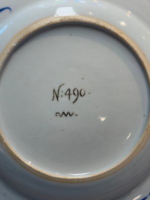 A Chinese blue and white plate with floral design, Johanneum mark, ex-collection of August the Strong, Yongzheng — photo 4