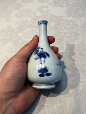 A Chinese blue and white 'Playing Boys' bottle vase, Kangxi — 照片 4