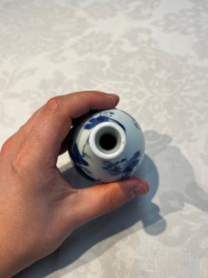A Chinese blue and white 'Playing Boys' bottle vase, Kangxi — 照片 5