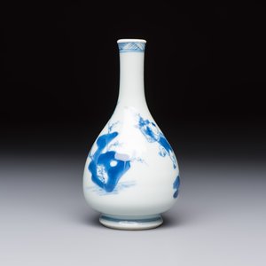 A Chinese blue and white 'Playing Boys' bottle vase, Kangxi — 照片 4