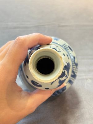 A Chinese blue and white 'playing boys' double gourd vase, Transitional period — photo 5