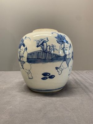 A Chinese blue and white 'playing boys' jar, Yongzheng — photo 4