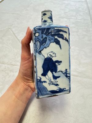 A Chinese blue and white 'Playing Boys' square flask, Wanli — foto 5