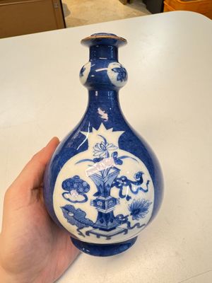 A Chinese blue and white powder-blue-ground hookah base, Kangxi — 照片 7