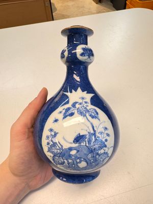 A Chinese blue and white powder-blue-ground hookah base, Kangxi — 照片 10