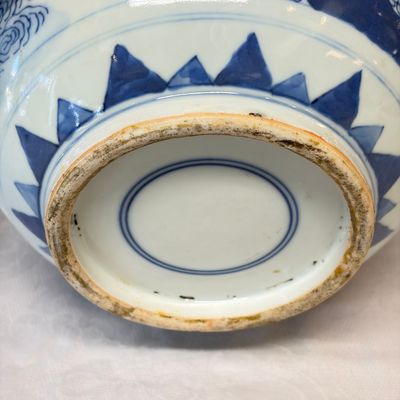A Chinese blue and white 'Qi Lin Song Zi 麒麟送子' vase — photo 14