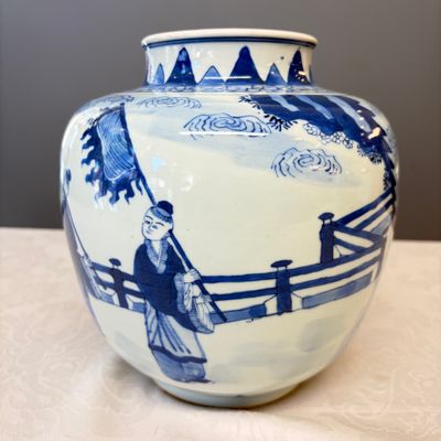 A Chinese blue and white 'Qi Lin Song Zi 麒麟送子' vase — photo 3