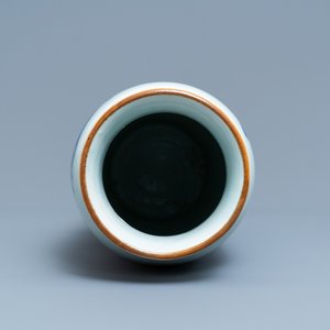 A Chinese blue and white 'qilin and phoenix' sleeve vase, Transitional period — 照片 5