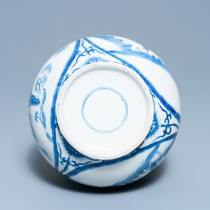 A Chinese blue and white 'qilin' bottle vase, 19th C. — photo 5