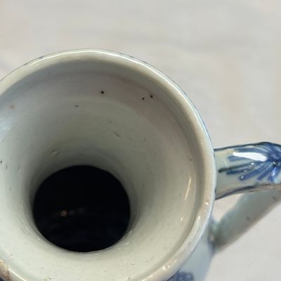 A Chinese blue and white 'Qilin' ewer and cover — photo 19
