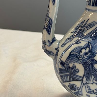 A Chinese blue and white 'Qilin' ewer and cover — photo 8