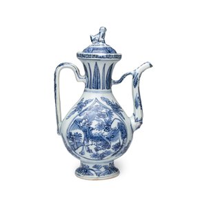 A Chinese blue and white 'Qilin' ewer and cover — photo 4