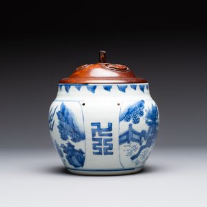 A Chinese blue and white 'qilin' jar and wooden cover, Transitional period — photo 2