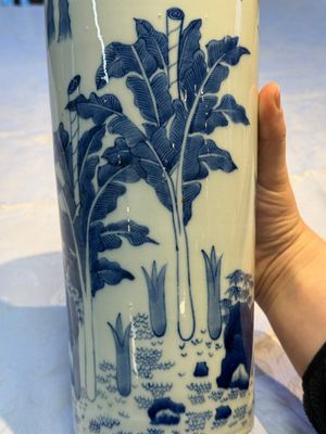 A Chinese blue and white 'Qilin' sleeve vase, 19th C. — photo 12