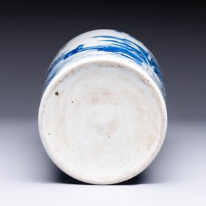 A Chinese blue and white 'Qilin' sleeve vase, 19th C. — photo 7