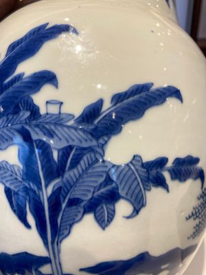 A Chinese blue and white 'qilins' vase, Transitional period — photo 11
