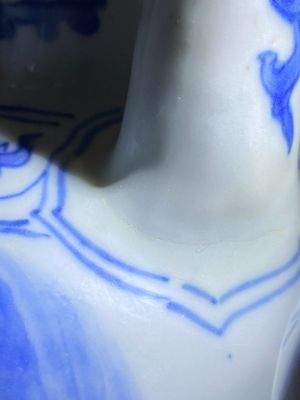 A Chinese blue and white 'qilins' wine ewer, Transitional period — photo 21